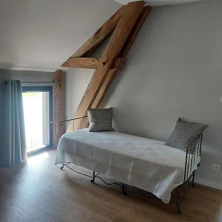 Du Domaine, Au Coeur D'une Ferme En Activite *